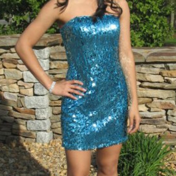 Hannah S short sequined prom dress size 0 - Picture 2 of 2